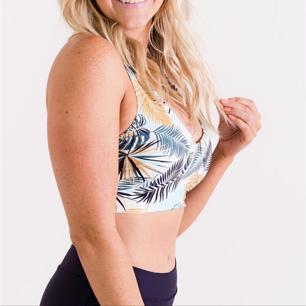 Crossback Athletic Bikini Swimsuit Top Sports Bralette Green Size Small - Picture 3 of 16